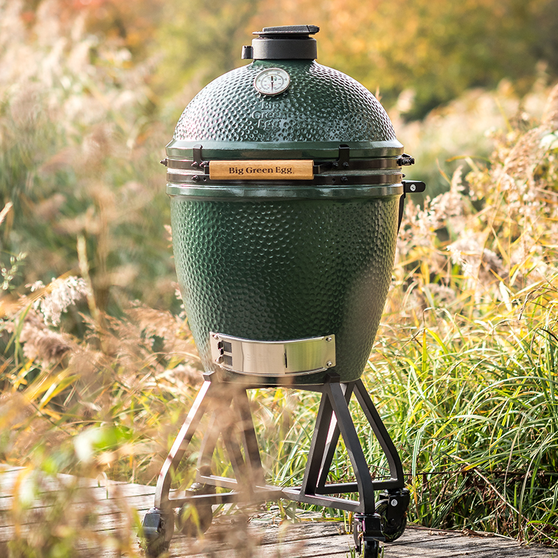 BIG GREEN EGG OUT
